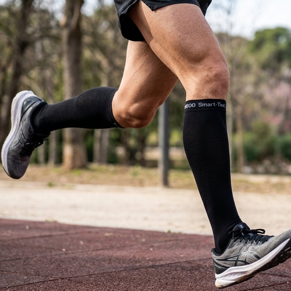 /en/compression-socks-images/gradual compression socks color black for sports