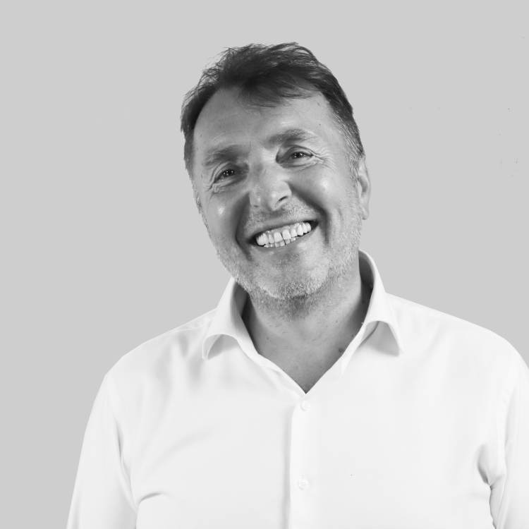 Dr. Aleksandar Lovic